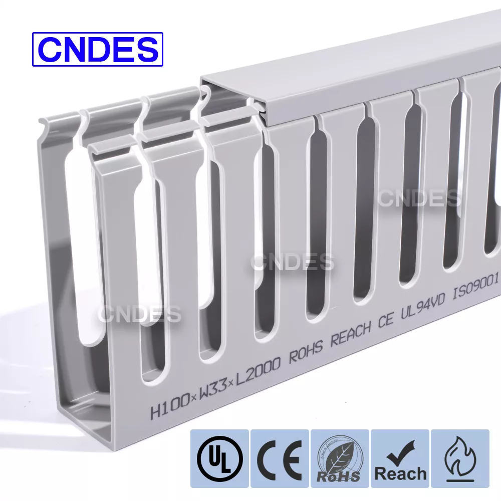 100 × 33 palvelintelineen kaapelinhallinta